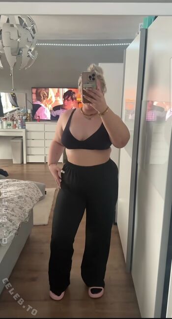 Full leaked Adelina dalevska private onlyfans photo