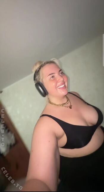 Full leaked Adelina dalevska private onlyfans photo