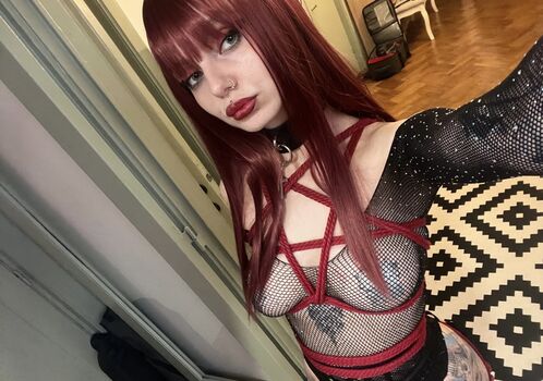 Full leaked Adelinam private photo