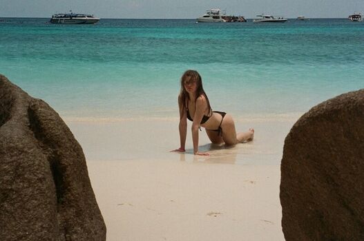Full leaked Adelinafien private photo