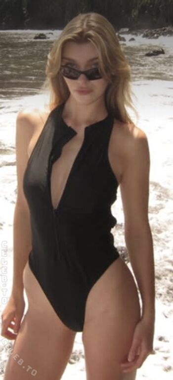 Full leaked Adelinafien private photo