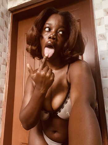 Full leaked Adeline thompson private photo