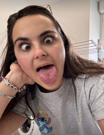 Full leaked Adelinecht private photo