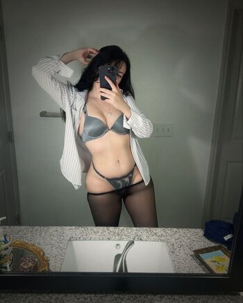 Full leaked Adina luna private photo