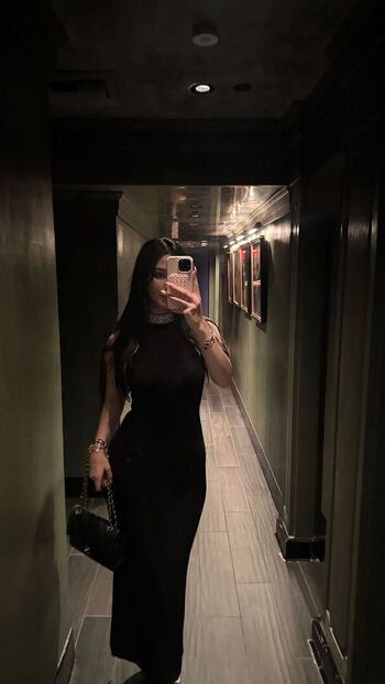 Full leaked Adolladola private photo