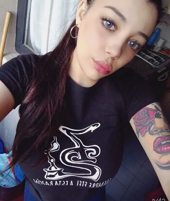 Full leaked Adorable face private onlyfans photo