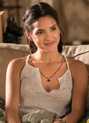 Adria Arjona