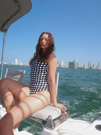 Adriana Campos Salazar