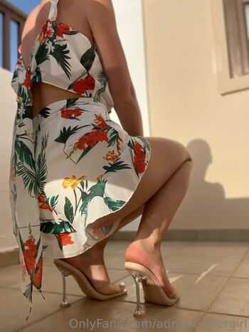 adriana.feetgirl