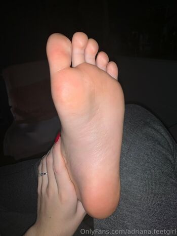 adriana.feetgirl
