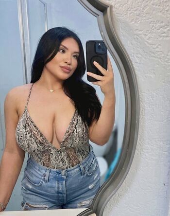 Adriannaledesma