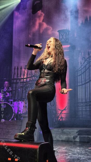 Full leaked Adrienne cowan private onlyfans photo