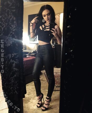 Full leaked Adrienne cowan private onlyfans photo