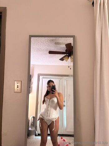 Full leaked Adriii luv private photo