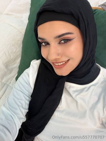 Full leaked Aelinaitsme private photo