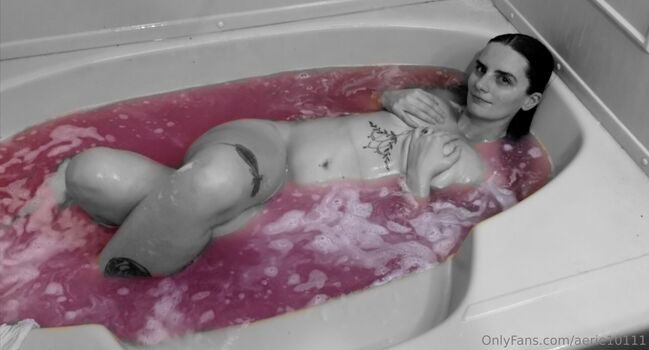 Full leaked Aerie private photo