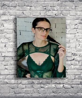 Full leaked Aerie private photo