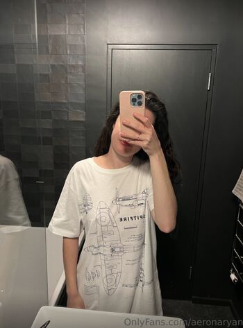 Full leaked Aerona ryan private photo