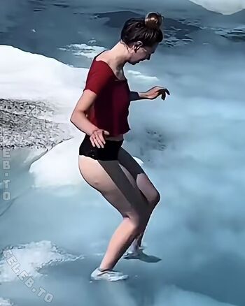 Full leaked Affe auf bike private onlyfans photo