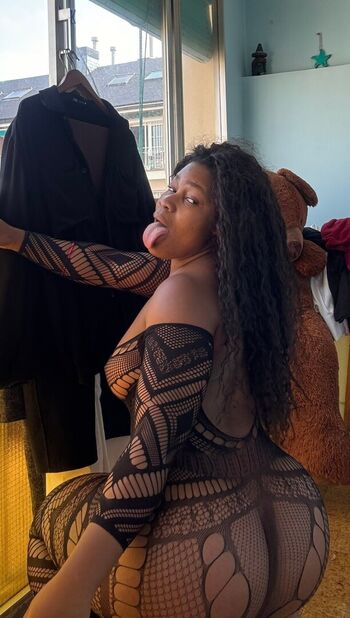 Full leaked African booty meat private photo
