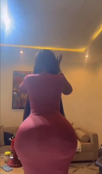 Full leaked African booty meat private photo