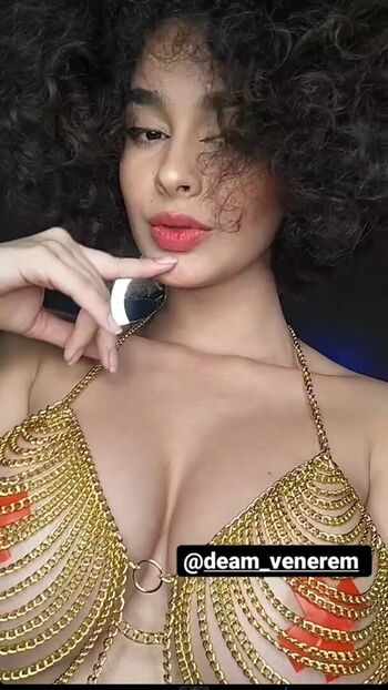 Full leaked Afro cosply private photo
