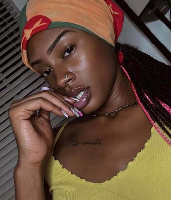 Full leaked Afrolatina page private onlyfans photo