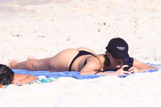 Full leaked Agatha moreira private photo
