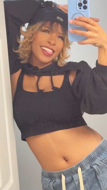 Full leaked Ahquamarine  page private onlyfans photo