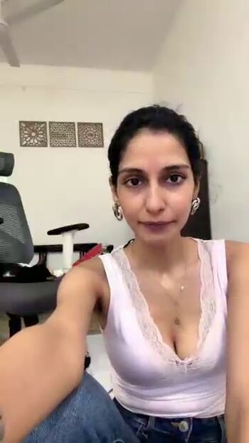 Full leaked Ahsanjuhaina private photo