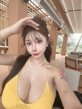 Full leaked Ai fei private onlyfans photo