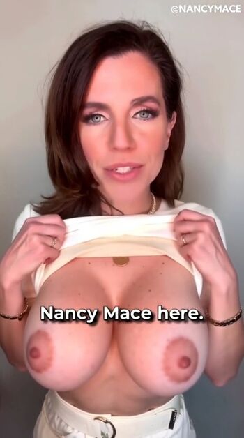 AI Generated Celebrity Nudes