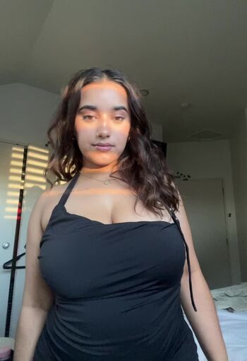 Full leaked Aiesha rai private photo