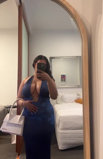Full leaked Aiesha rai private photo