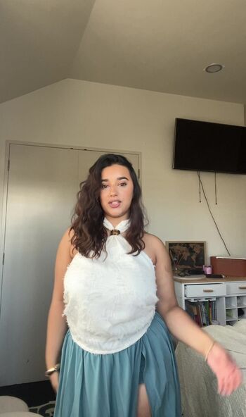 Full leaked Aiesha rai private photo