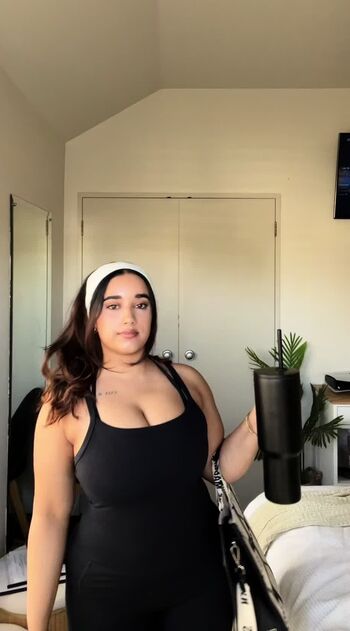 Full leaked Aiesha rai private photo
