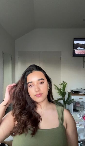 Full leaked Aiesha rai private photo