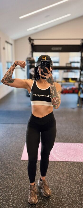 Full leaked Aileensenpaireacts private onlyfans photo