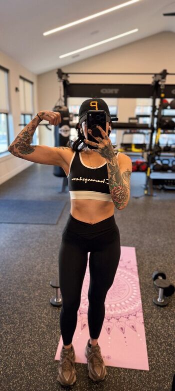 Full leaked Aileensenpaireacts private onlyfans photo