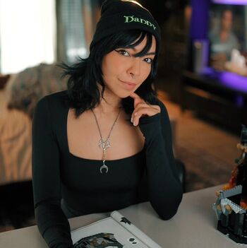 Full leaked Aileensenpaireacts private photo