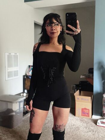 AileenSenpaiReacts