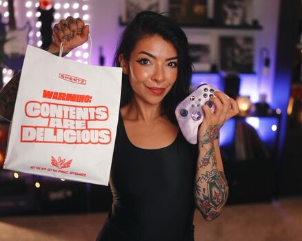 Full leaked Aileensenpaireacts private photo