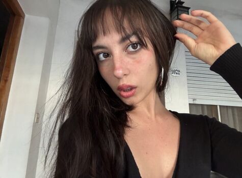 Full leaked Aili private photo