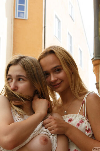 Full leaked Aimee rox page private onlyfans photo