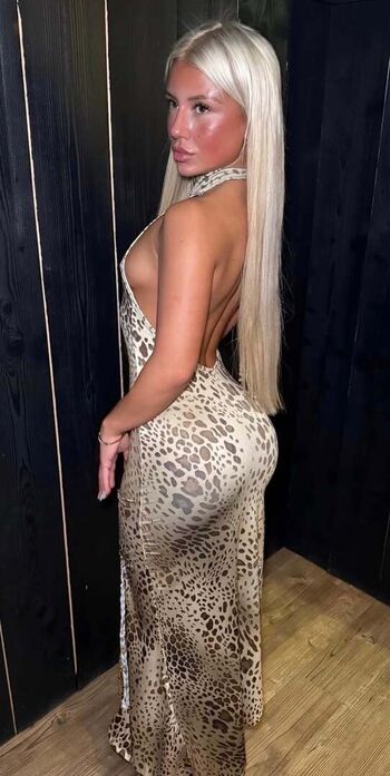 Full leaked Aimeeleitch private onlyfans photo