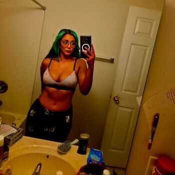 Full leaked Airica demia page private onlyfans photo