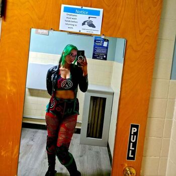 Full leaked Airica demia page private onlyfans photo