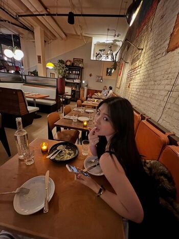 Full leaked Aishlvsu private onlyfans photo