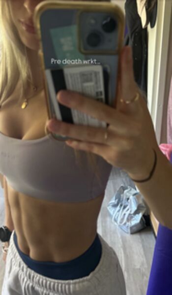Full leaked Aiva pinches page private photo