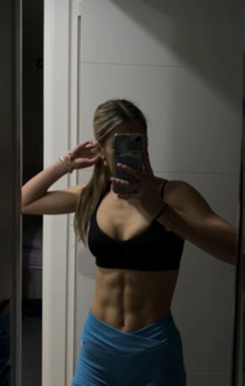 Full leaked Aiva pinches private photo